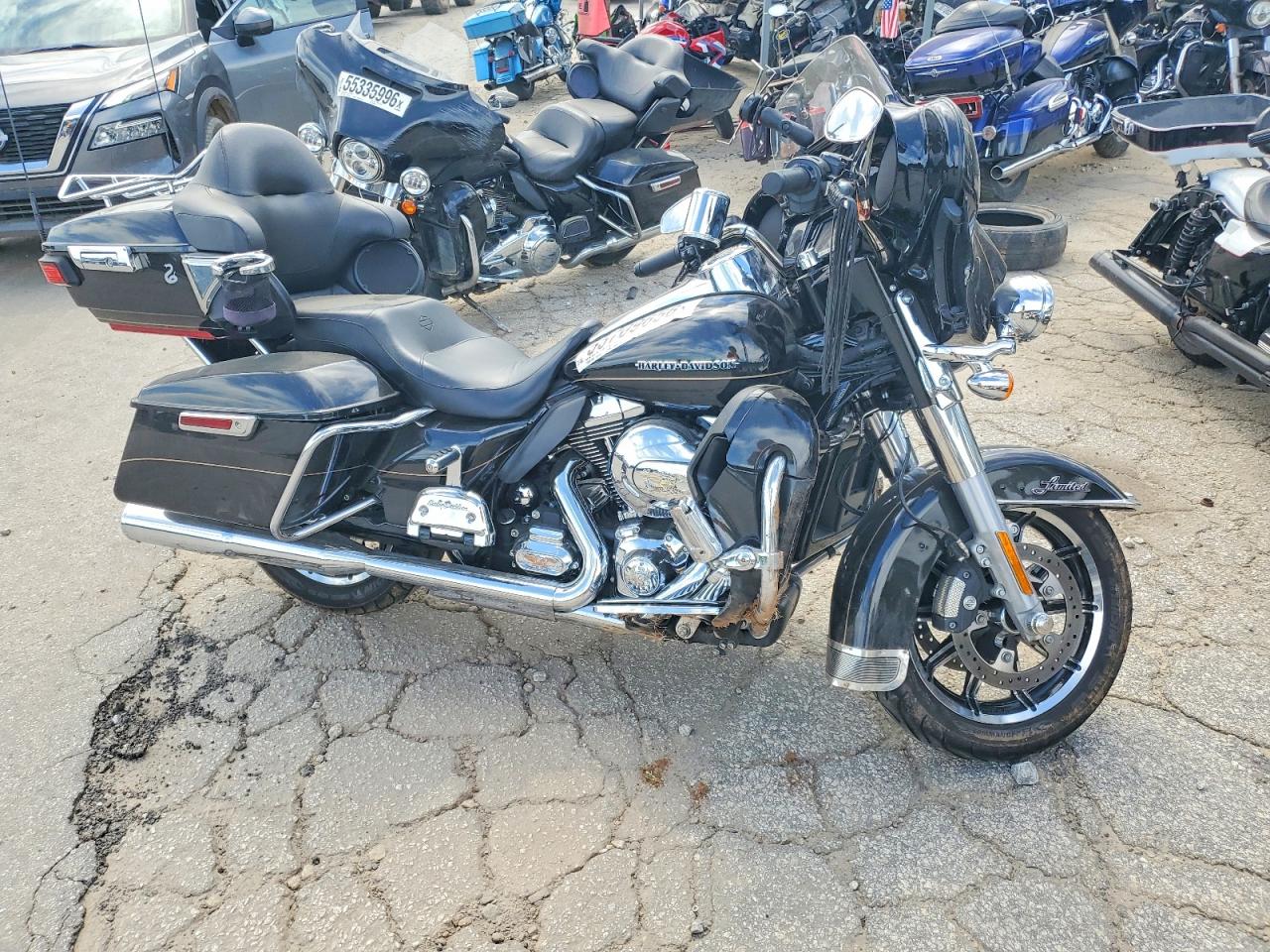 Salvage Harley-Davidson Fl Image