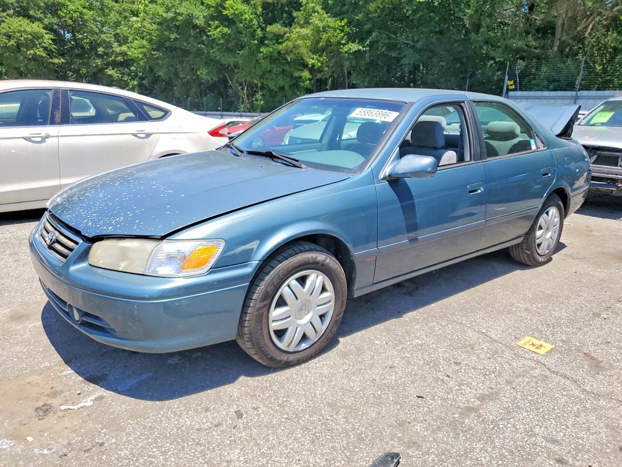 Salvage Toyota Camry Image
