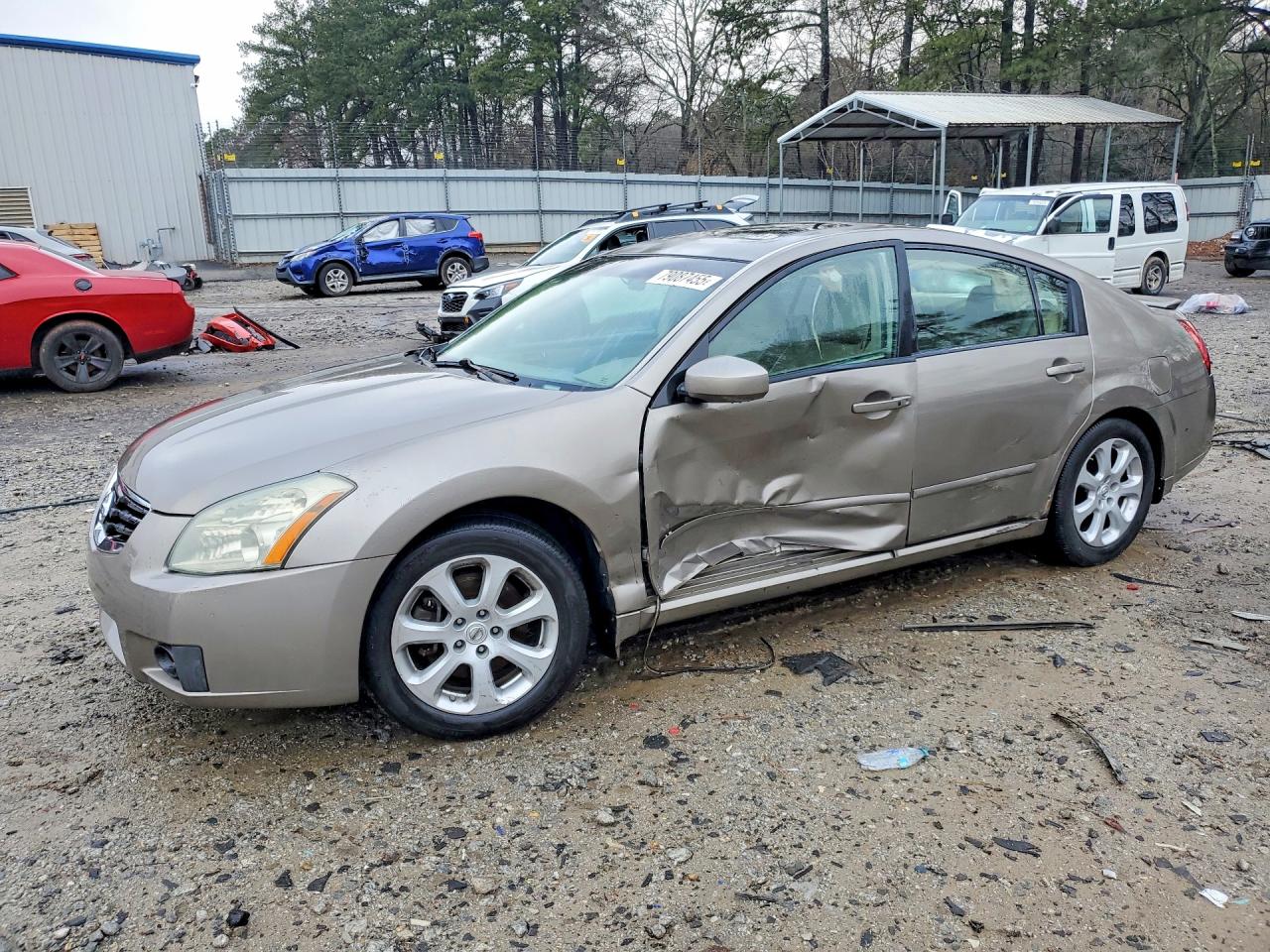 Salvage Nissan Maxima Image