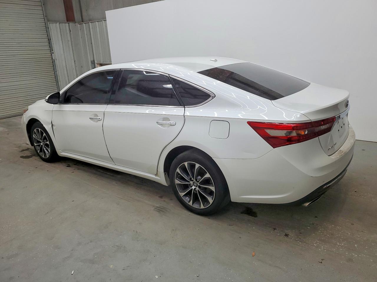 Toyota Avalon Xle Premium