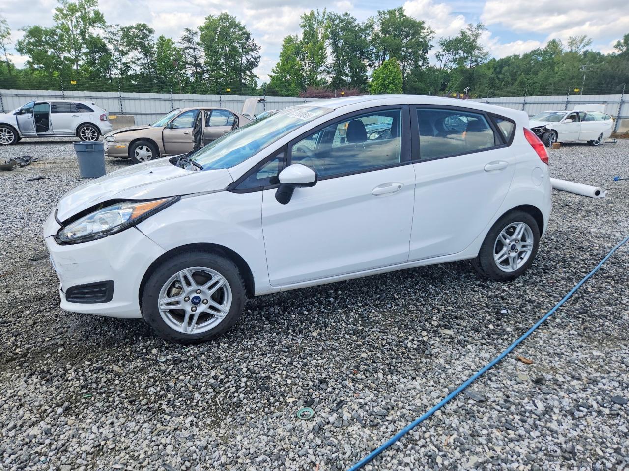 Salvage Ford Fiesta Image