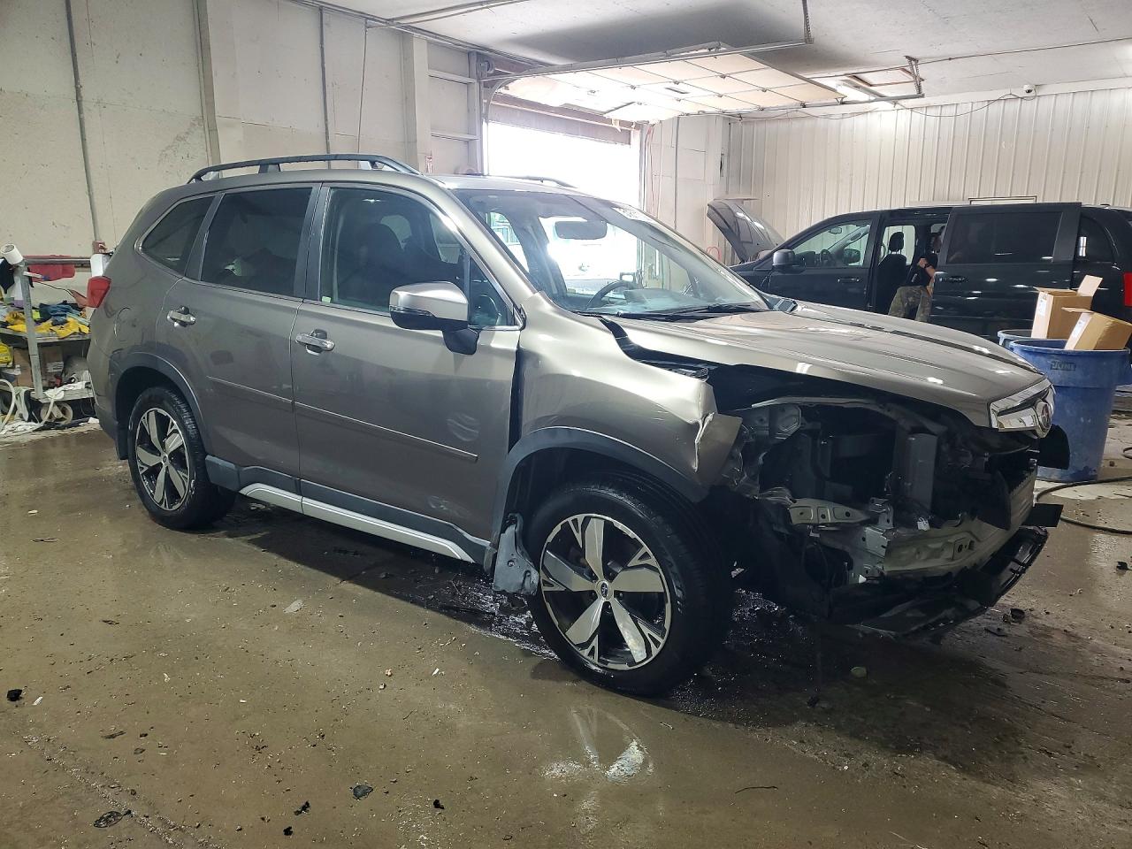Subaru Forester Touring