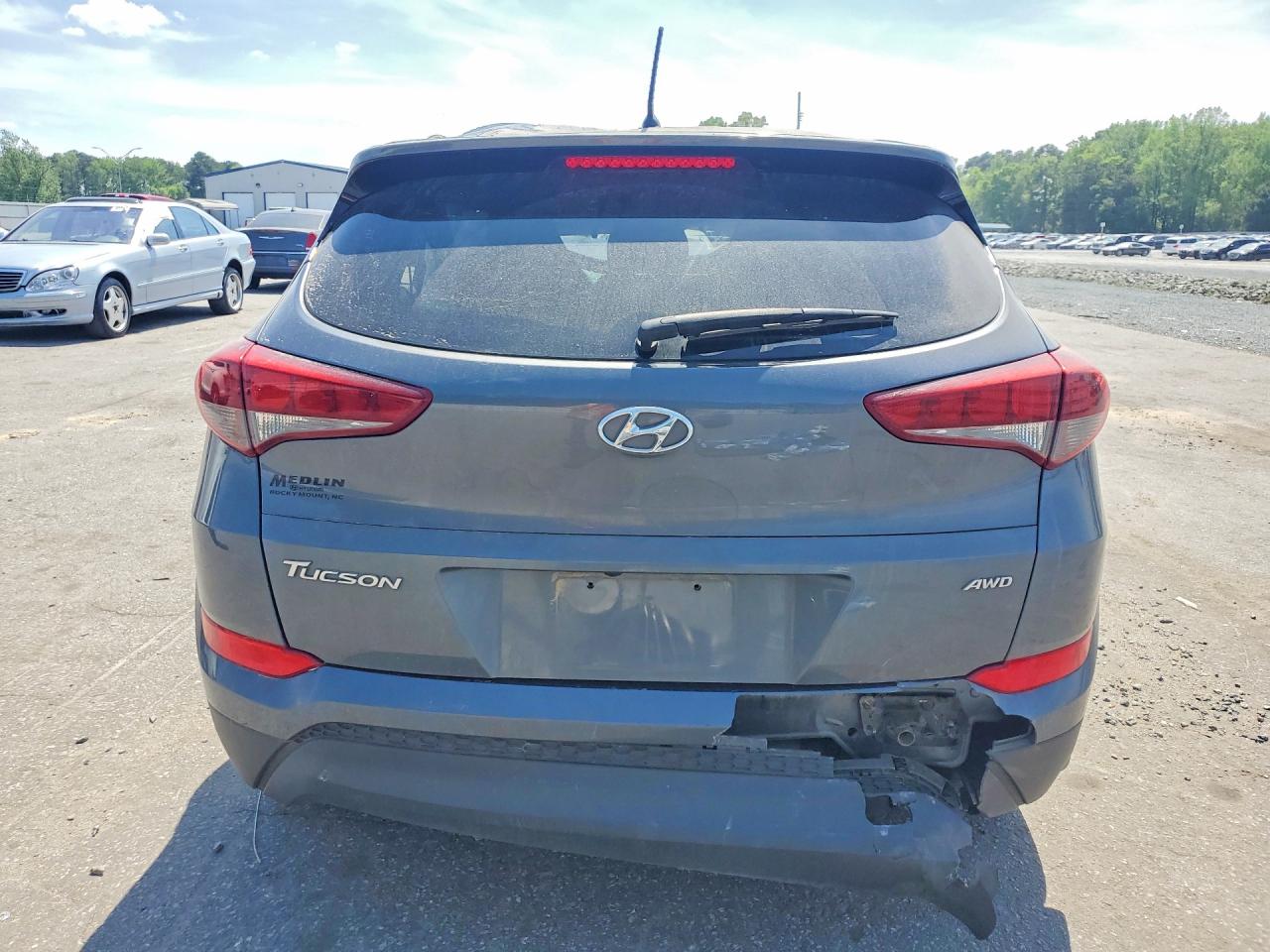 Hyundai TUCSON Se Standard