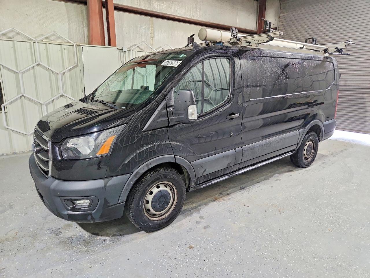 Salvage Ford Transit Image