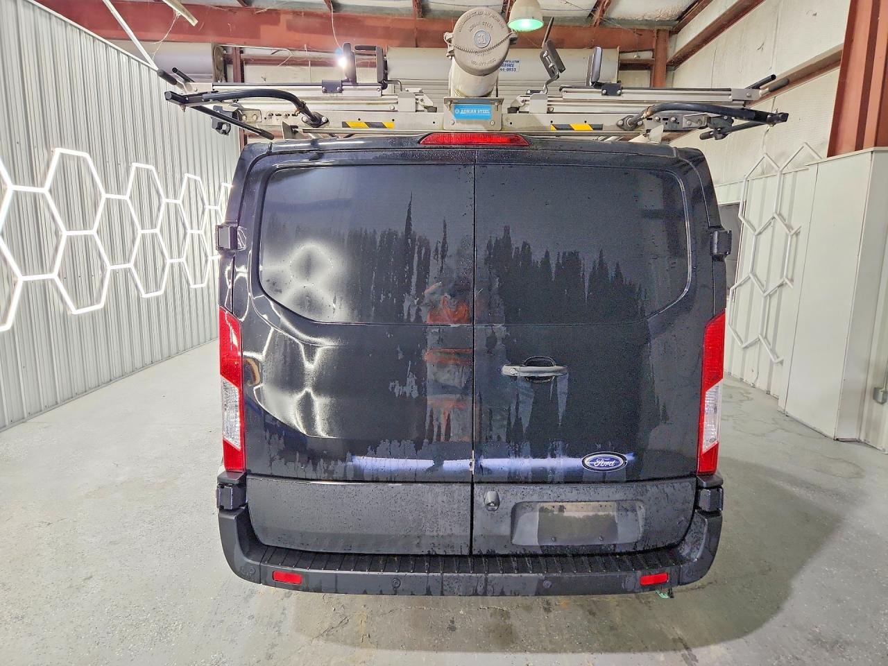 Ford Transit T-250