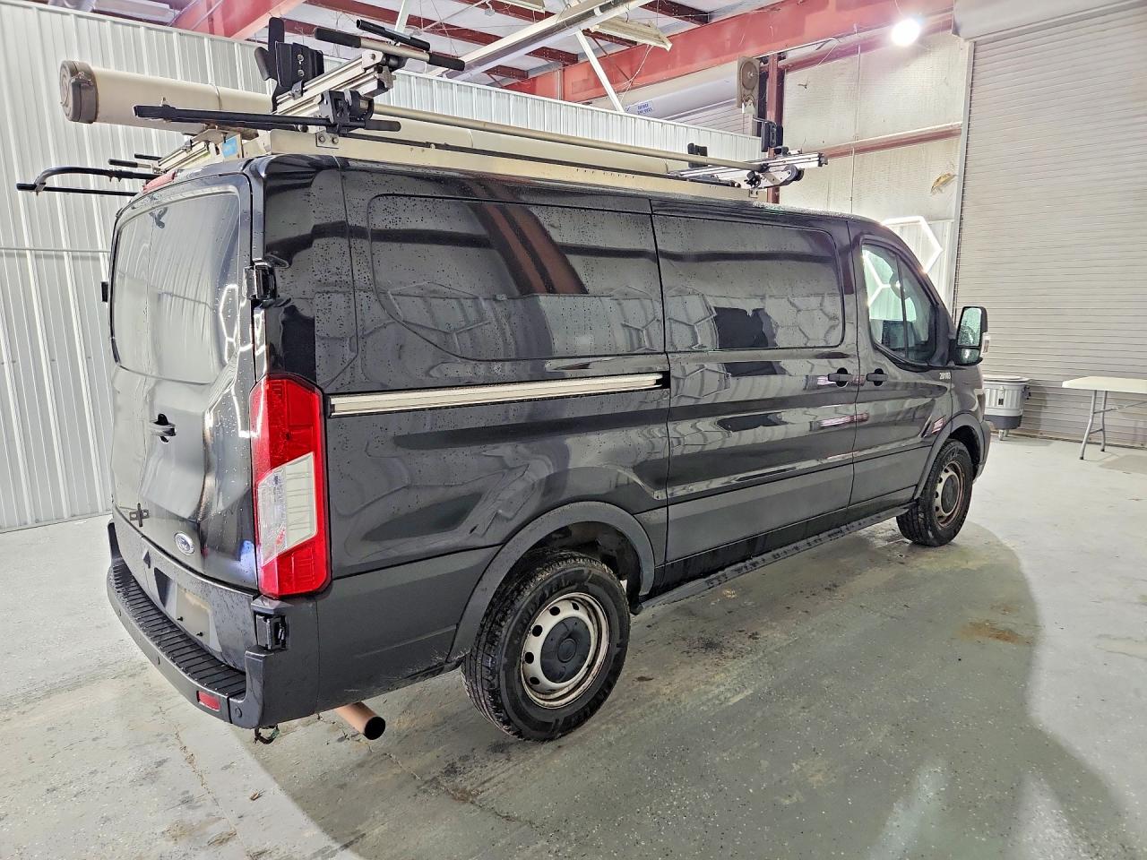 Ford Transit T-250