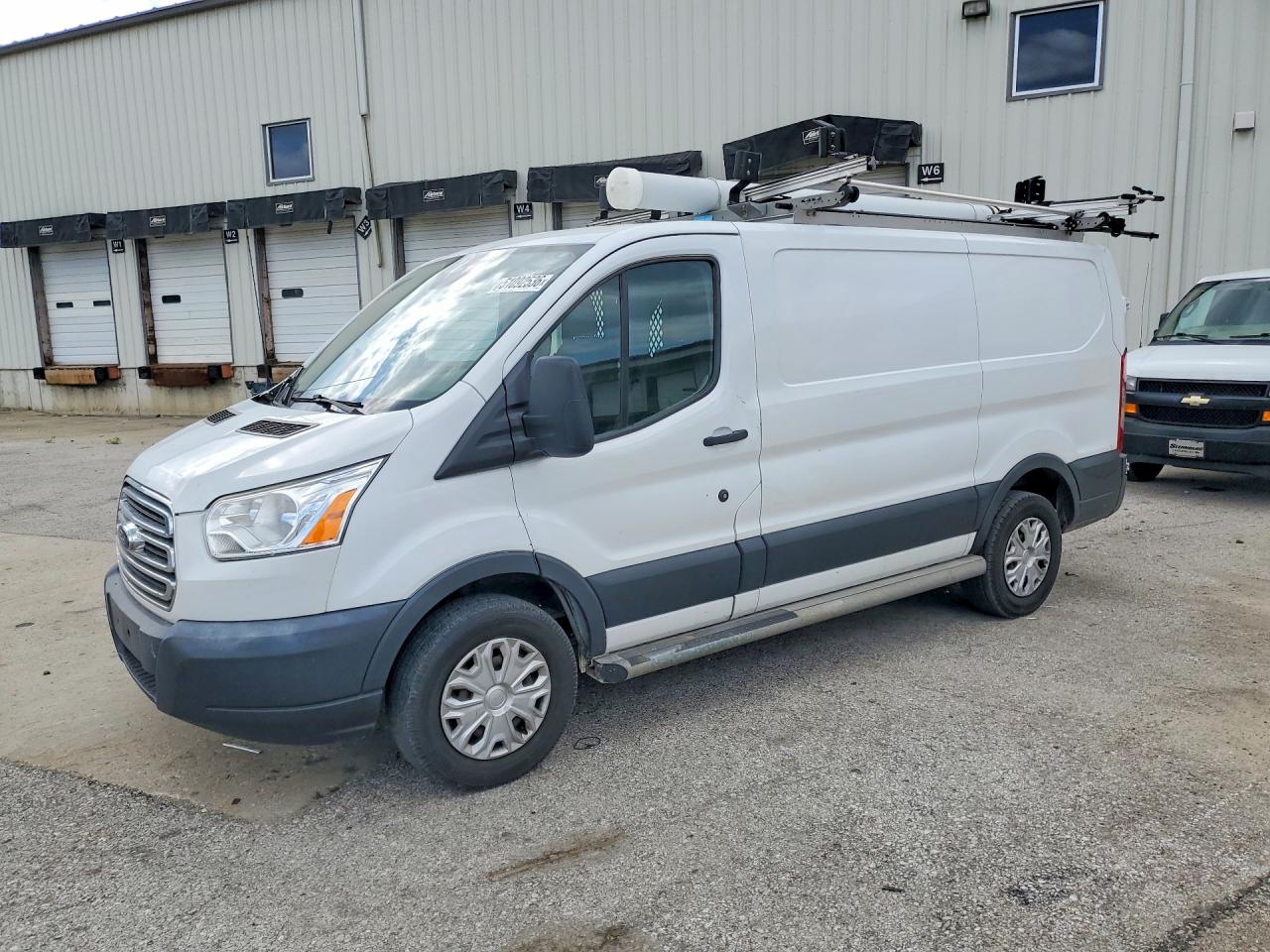 Salvage Ford Transit Image
