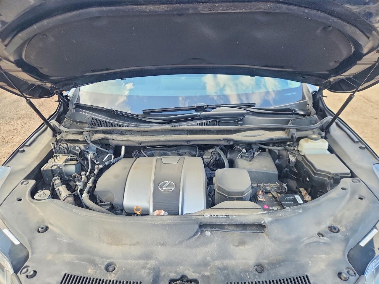 Lexus RX Base