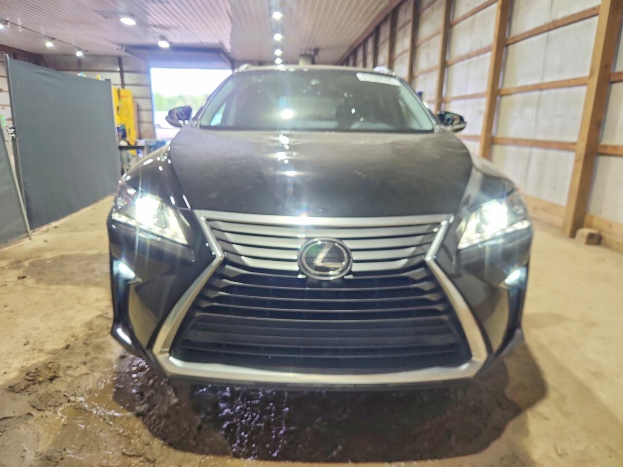 Lexus RX Base