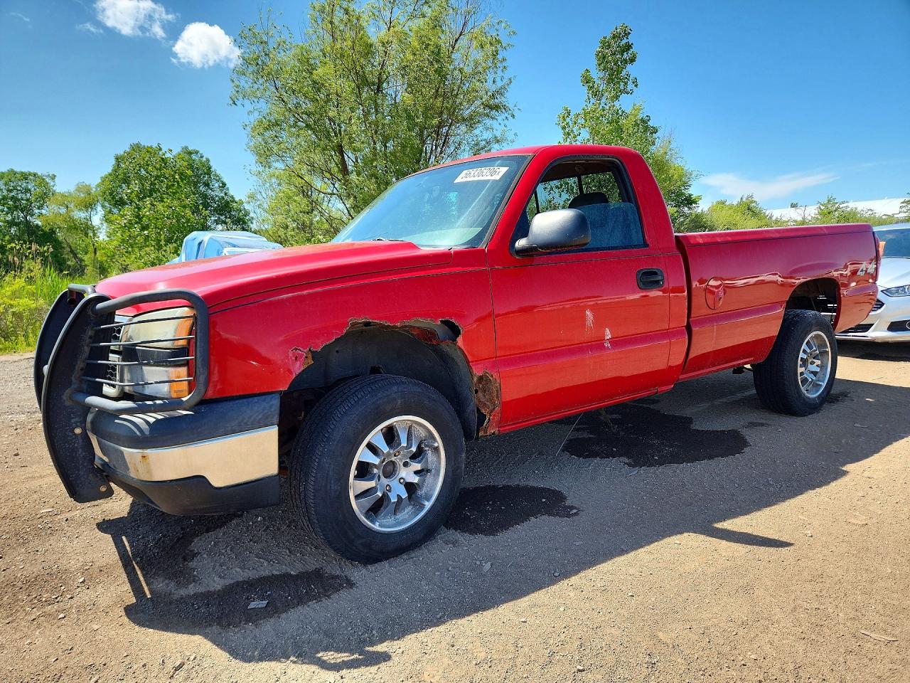 Salvage Chevrolet Silverado Image