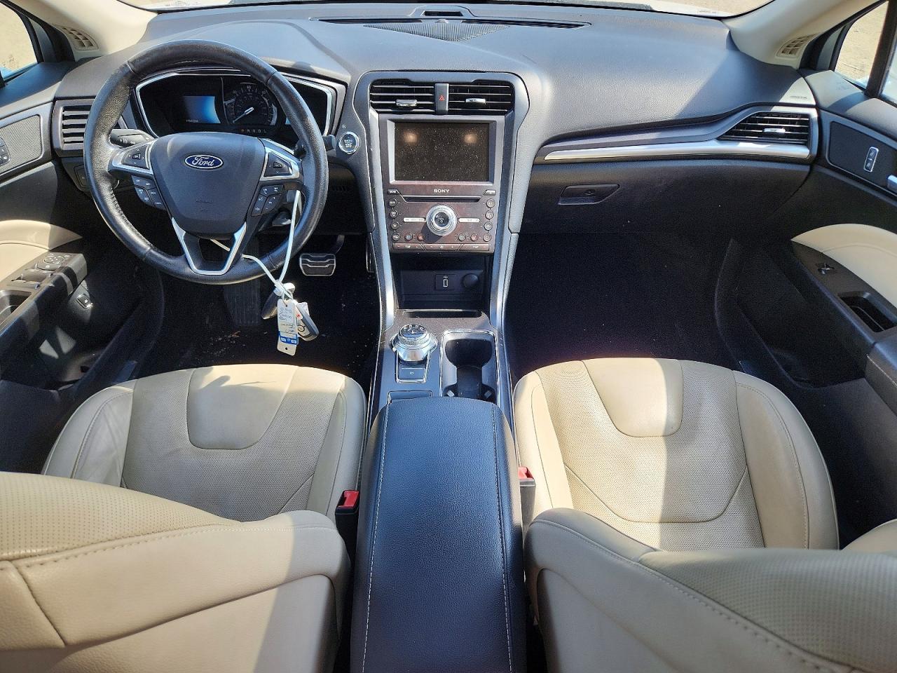 Ford Fusion Titanium Hev