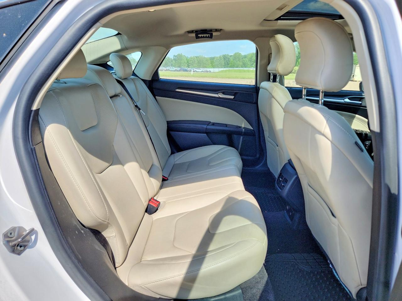 Ford Fusion Titanium Hev