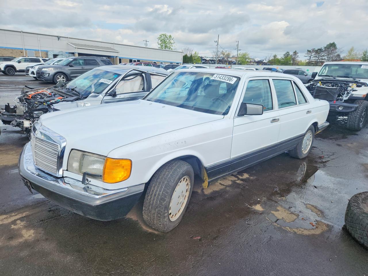 Salvage Mercedes-Benz 350-Class Image