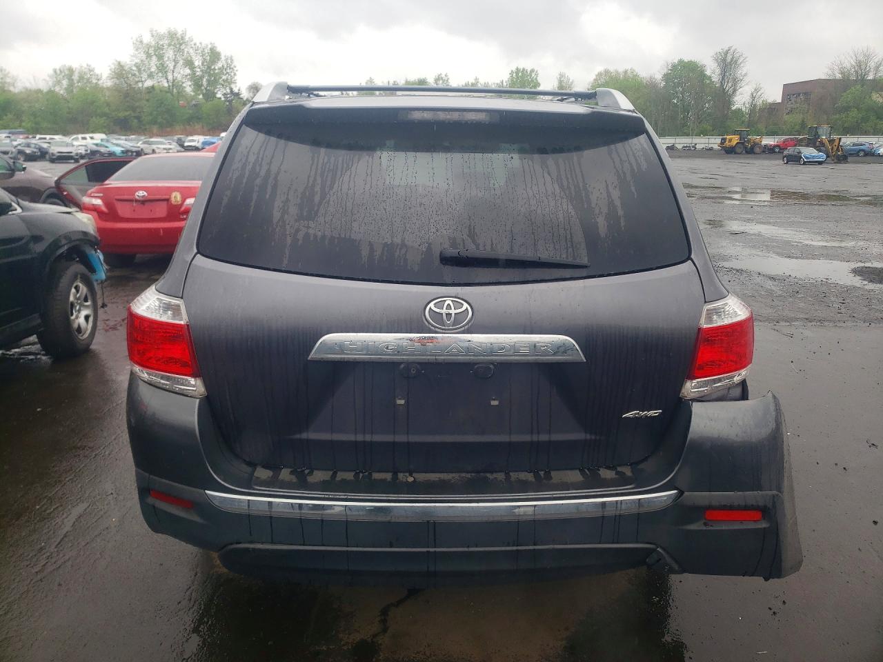 Toyota Highlander Base