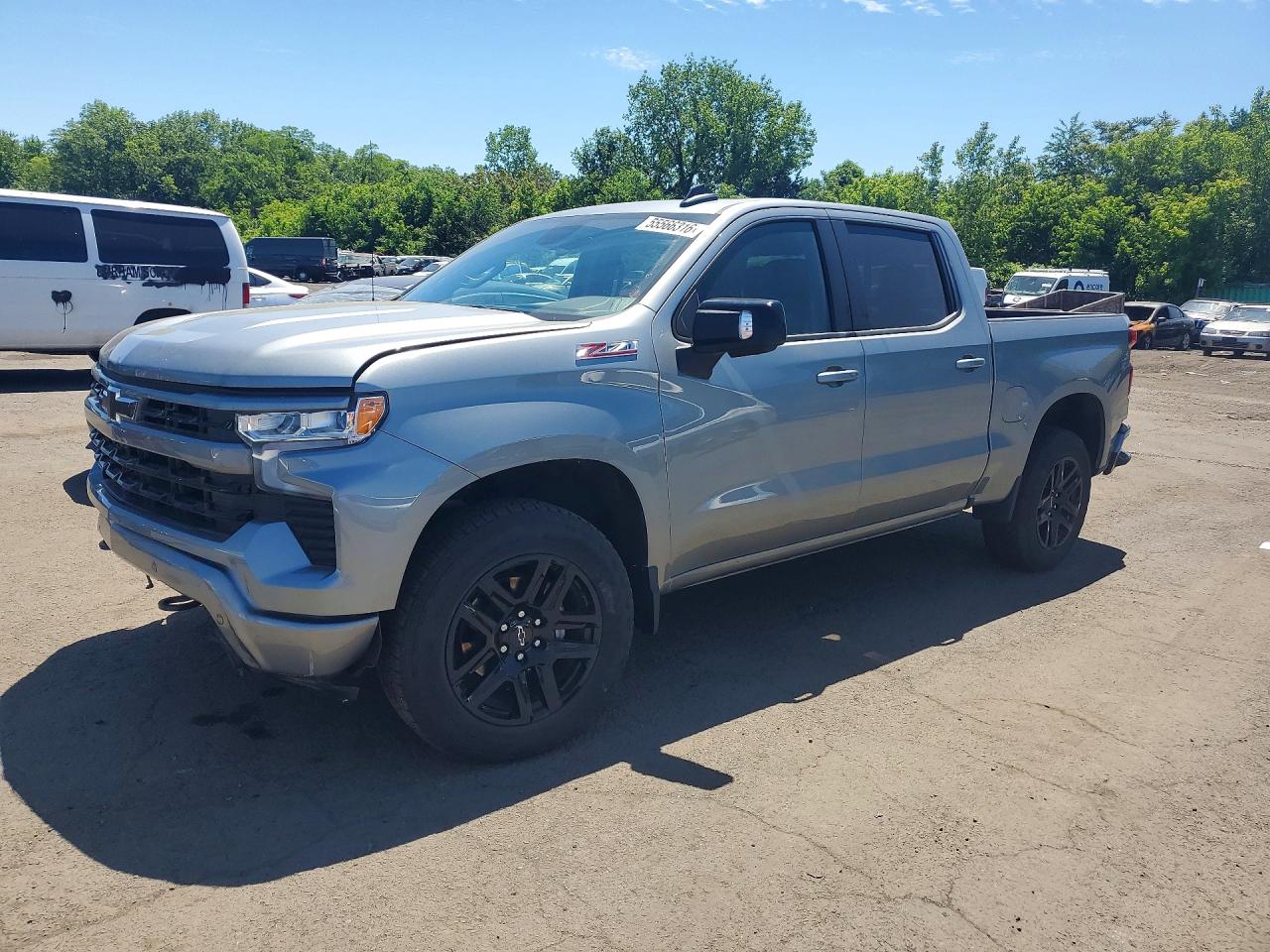 Salvage Chevrolet Silverado Image
