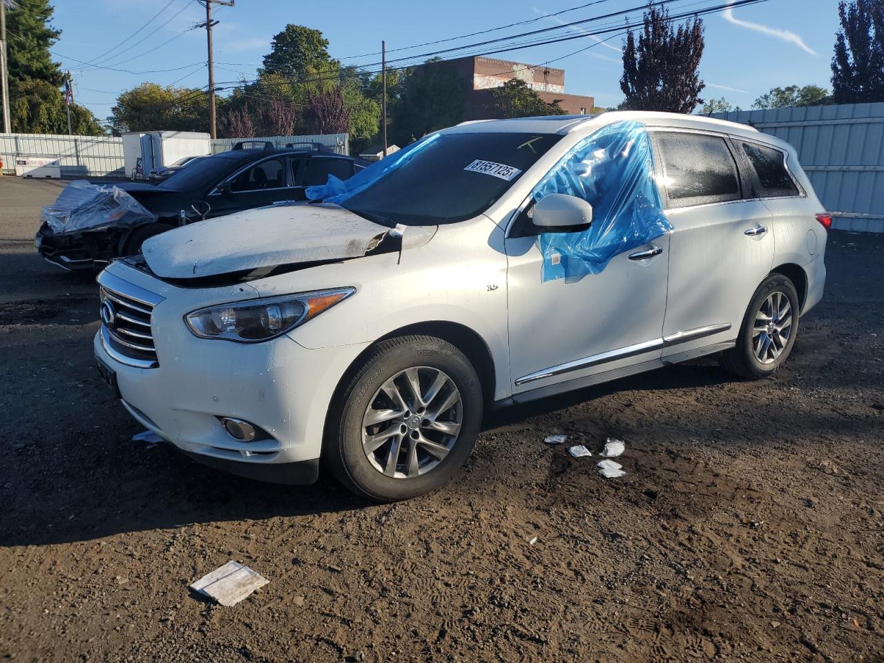 Salvage INFINITI Qx Image