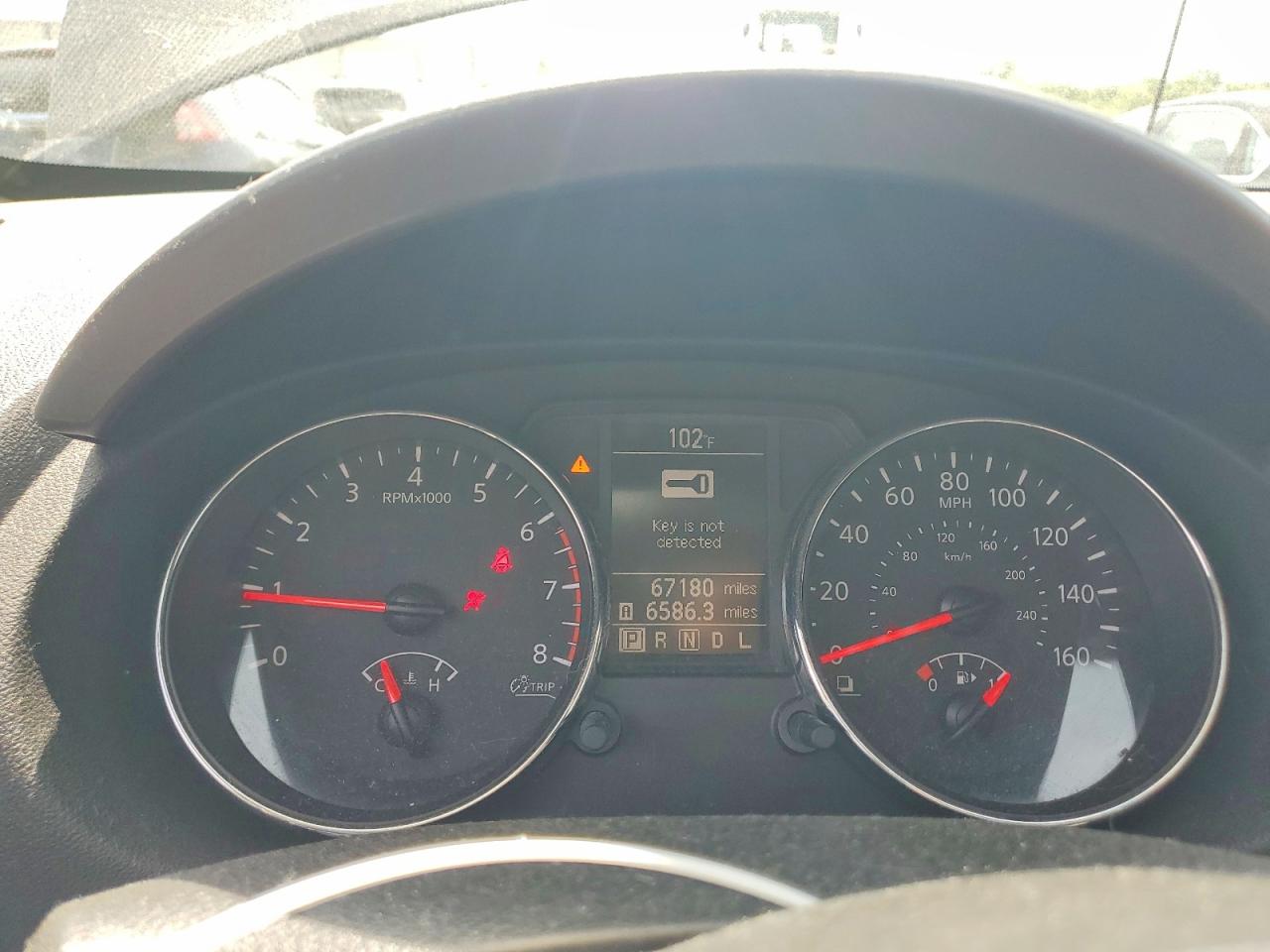 Nissan Rogue S