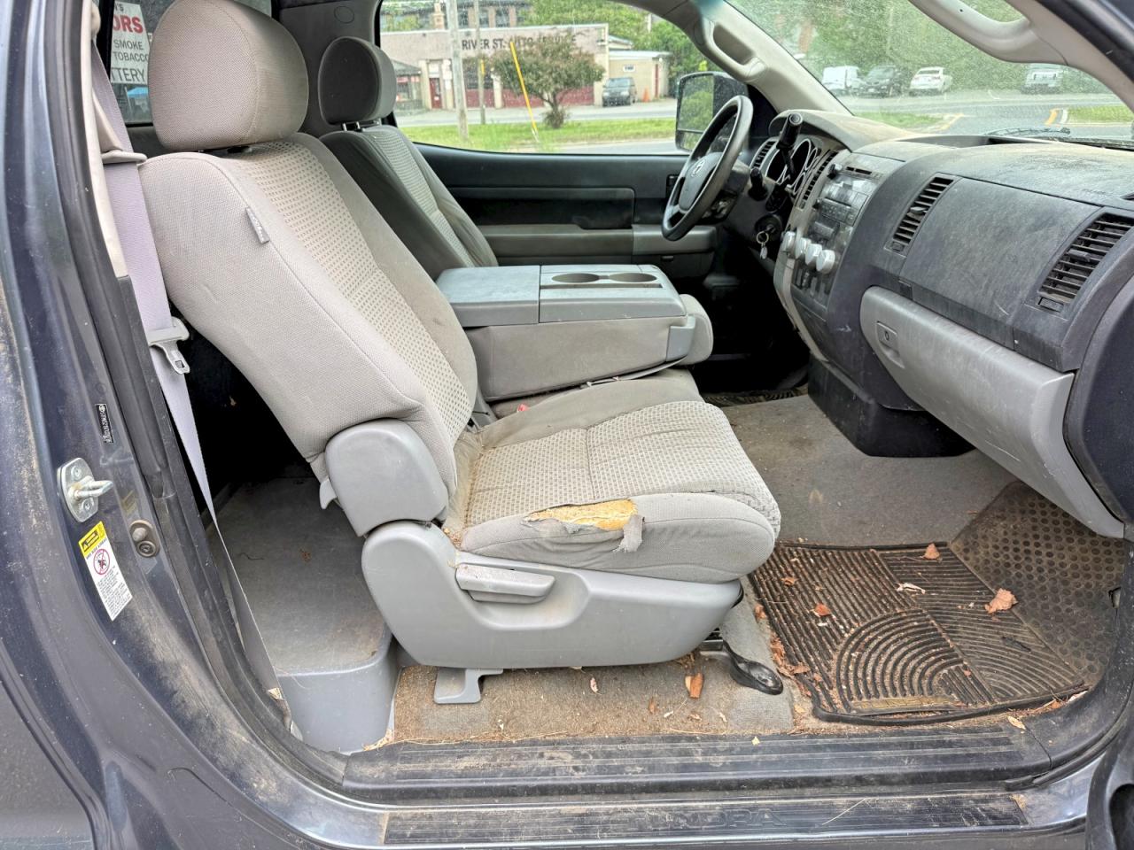 Toyota Tundra Base