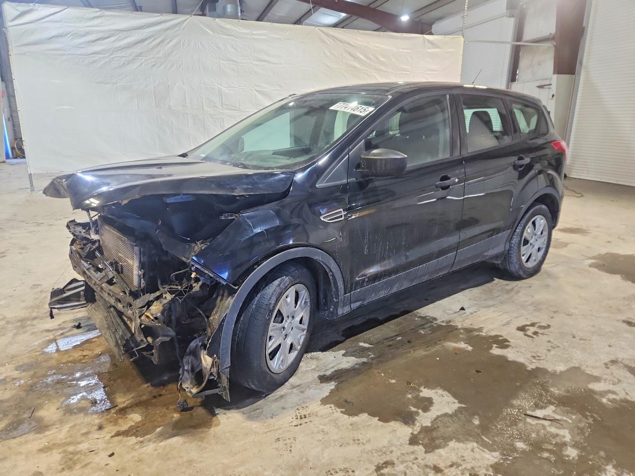 Salvage Ford Escape Image
