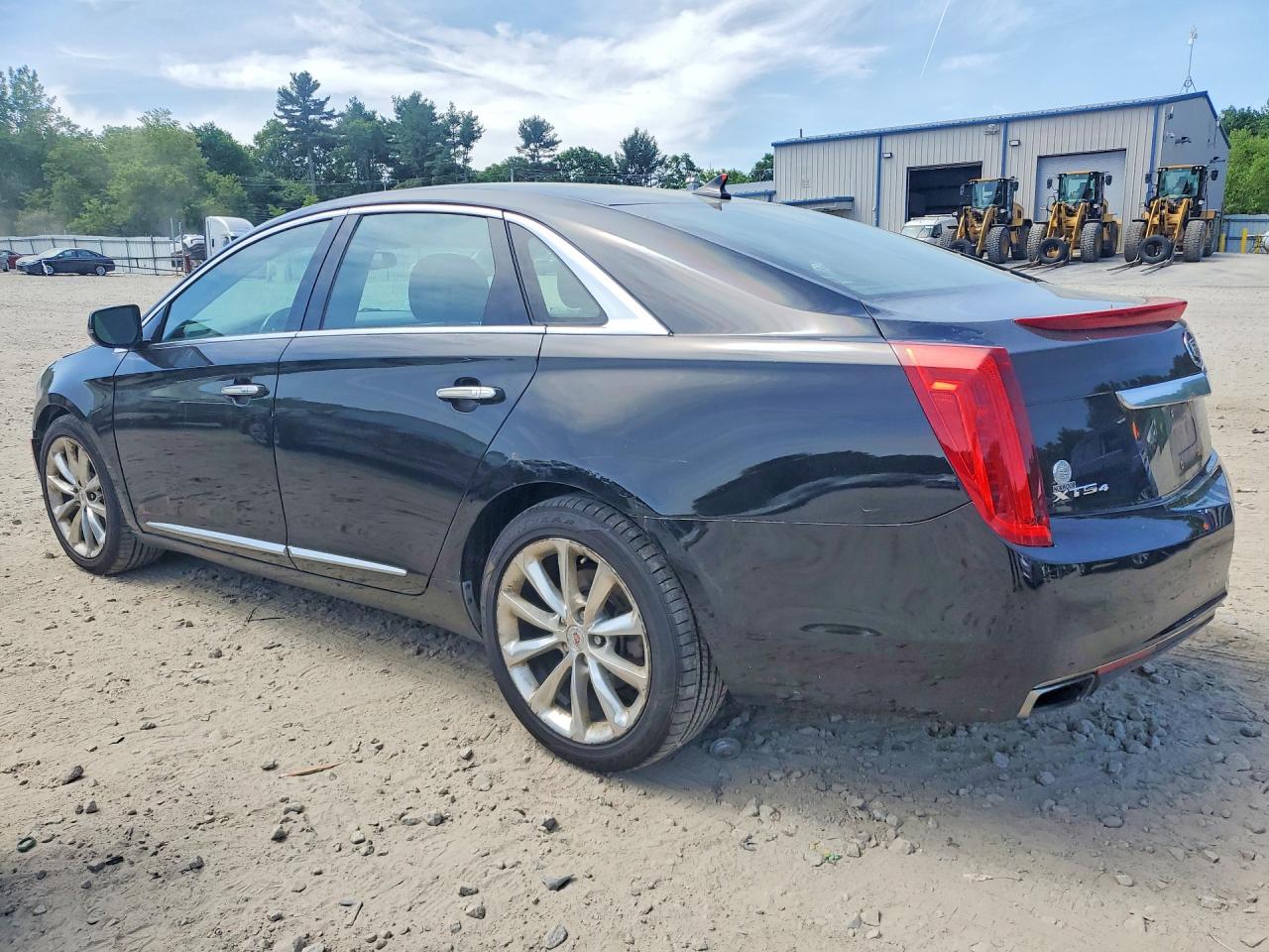 Cadillac XTS Luxury Collection