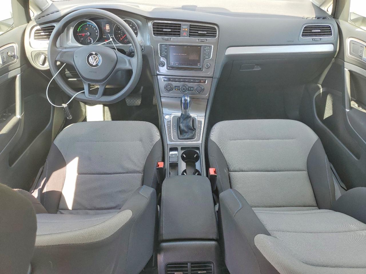 Volkswagen Golf Se