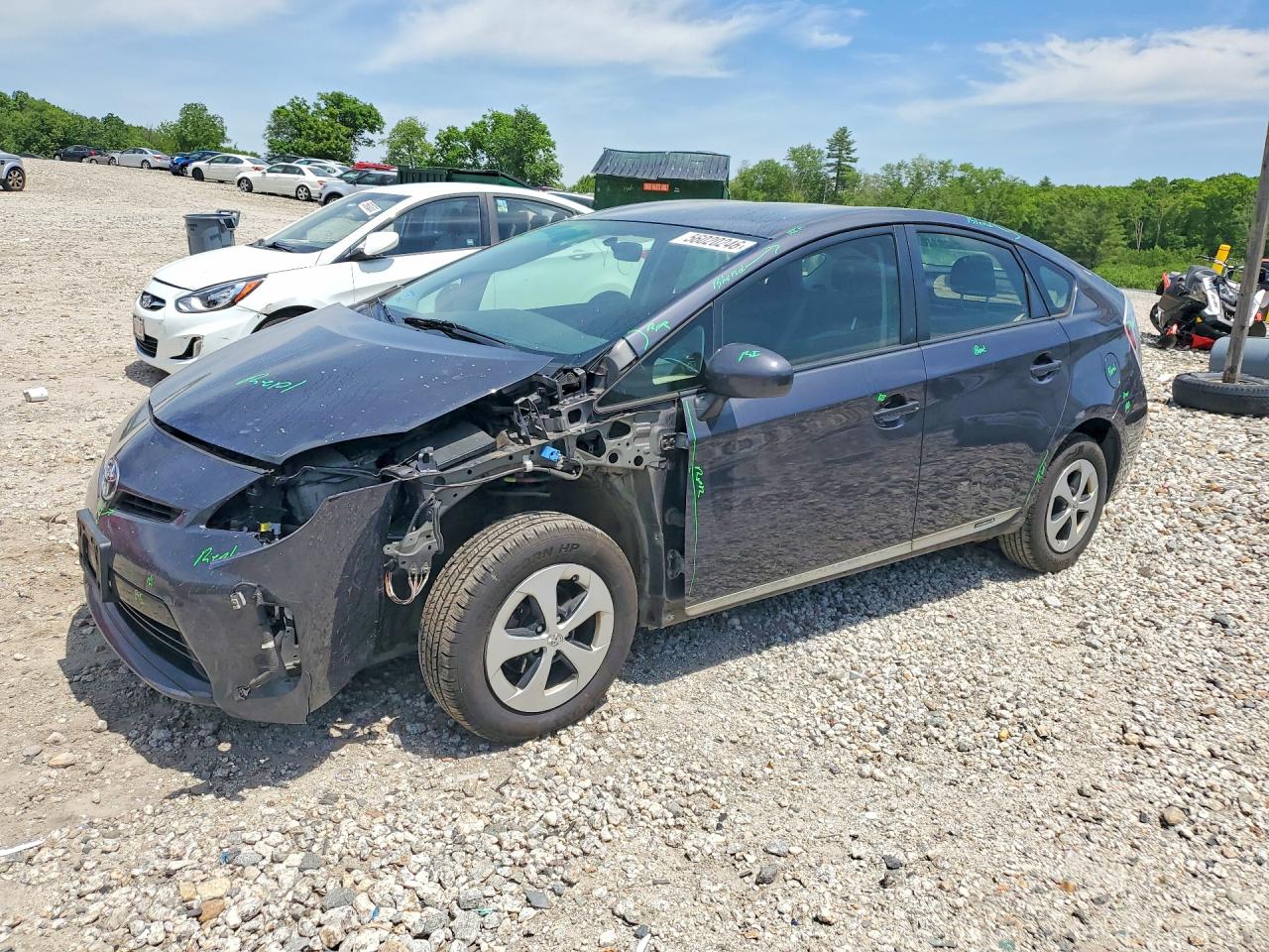 Salvage Toyota Prius Image