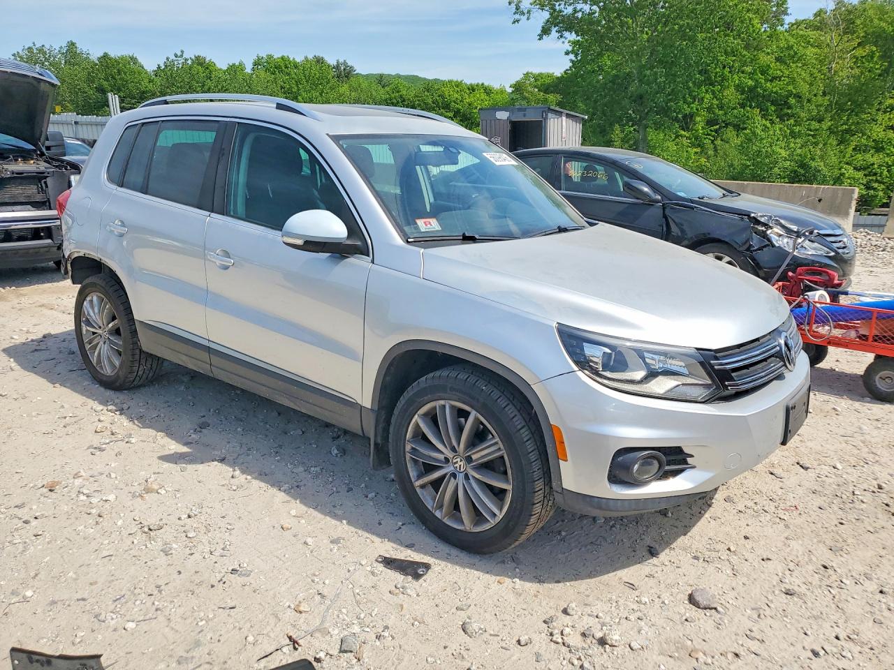 Volkswagen Tiguan S