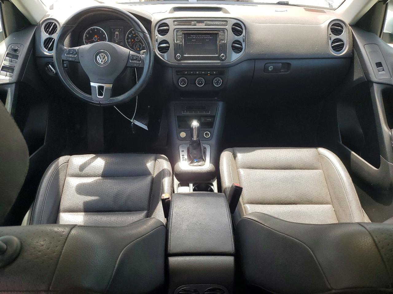 Volkswagen Tiguan S