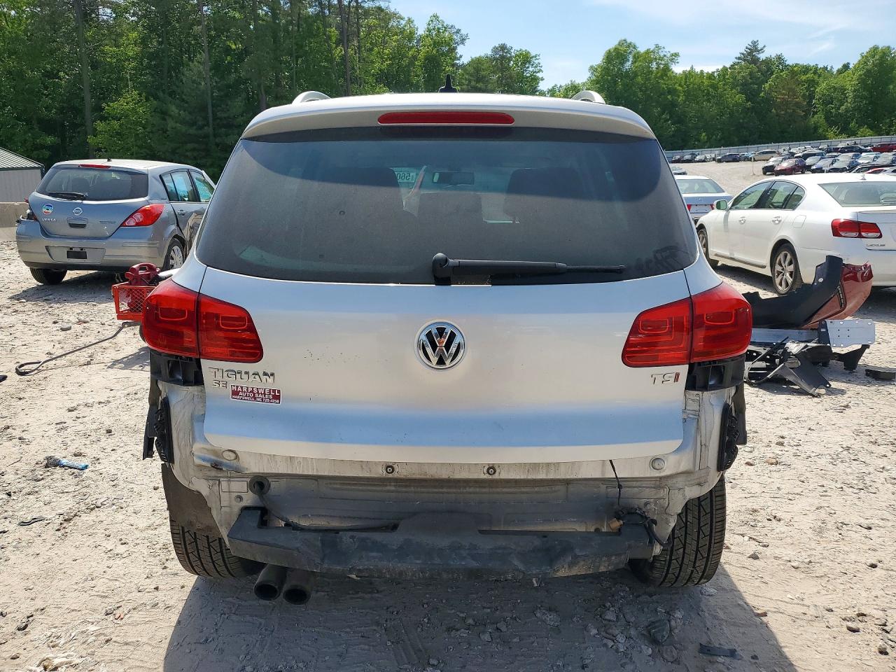 Volkswagen Tiguan S
