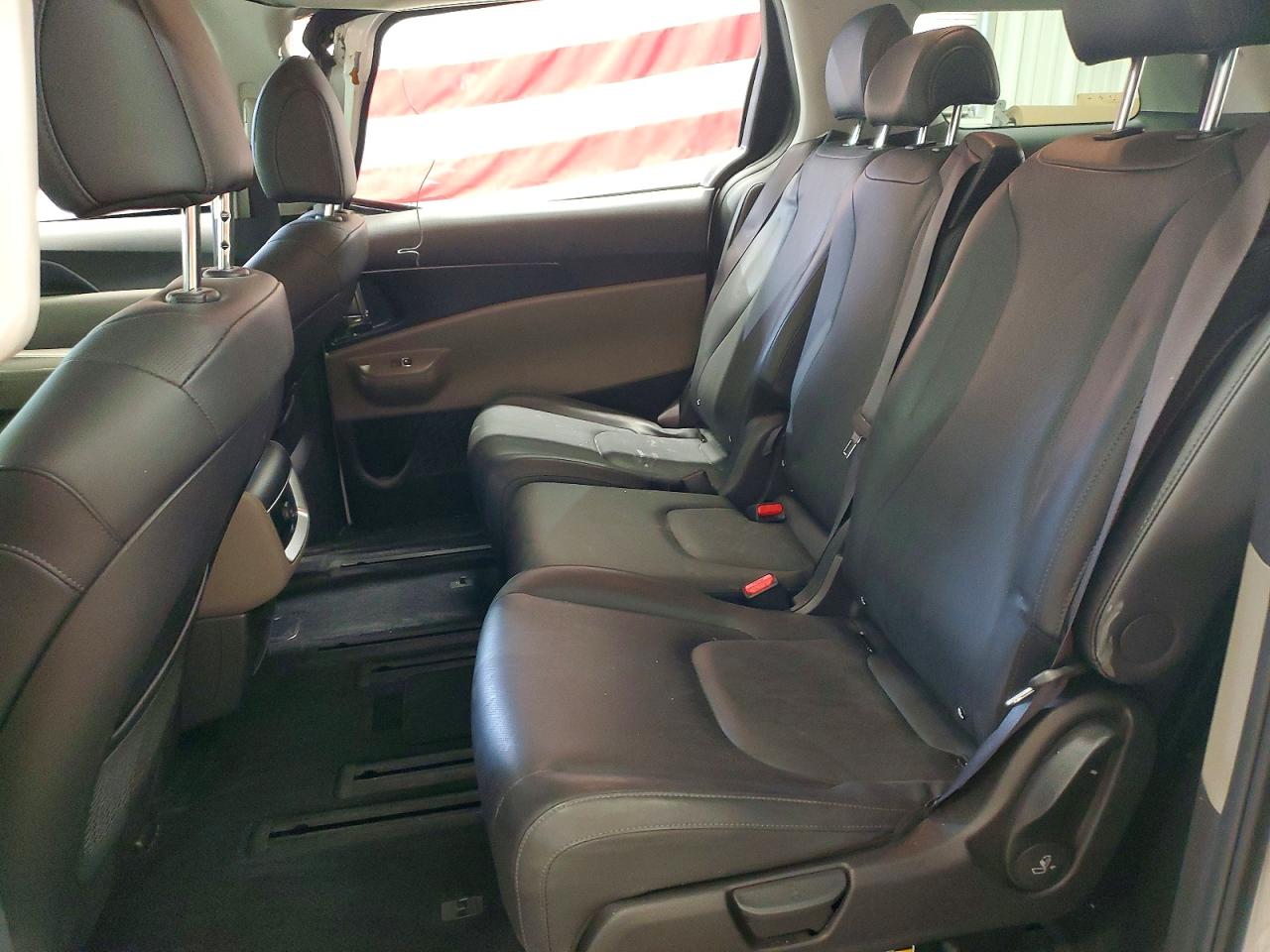 Kia Carnival Lxs