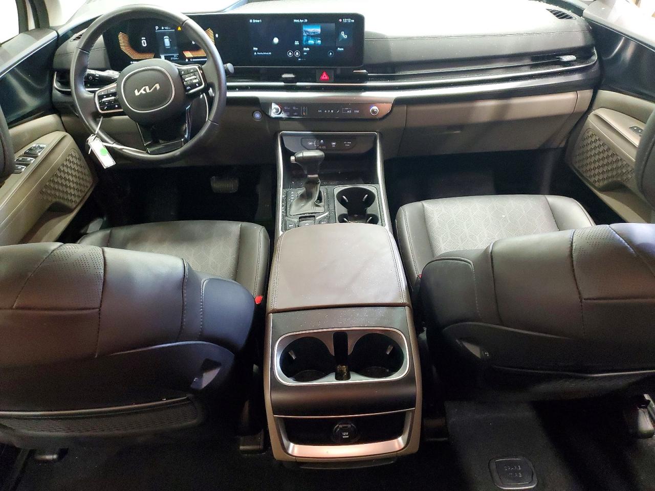 Kia Carnival Lxs