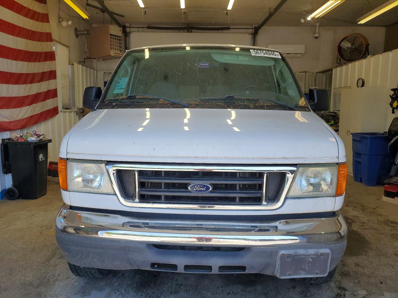 Ford Econoline E350 Super Duty Wagon