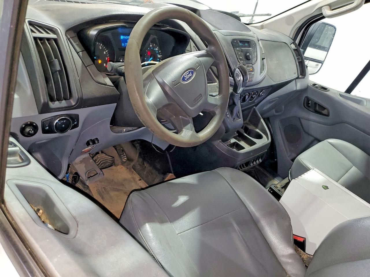 Ford Transit T-150