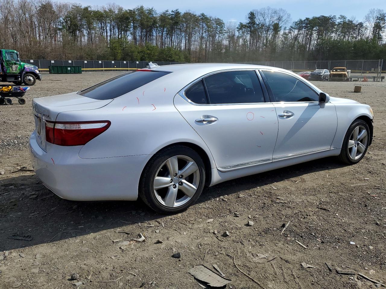 Lexus LS L