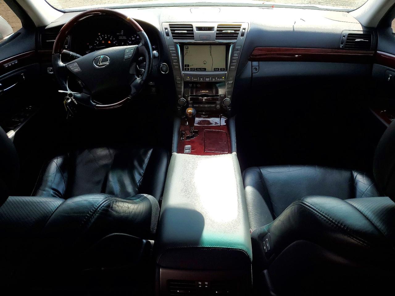 Lexus LS L