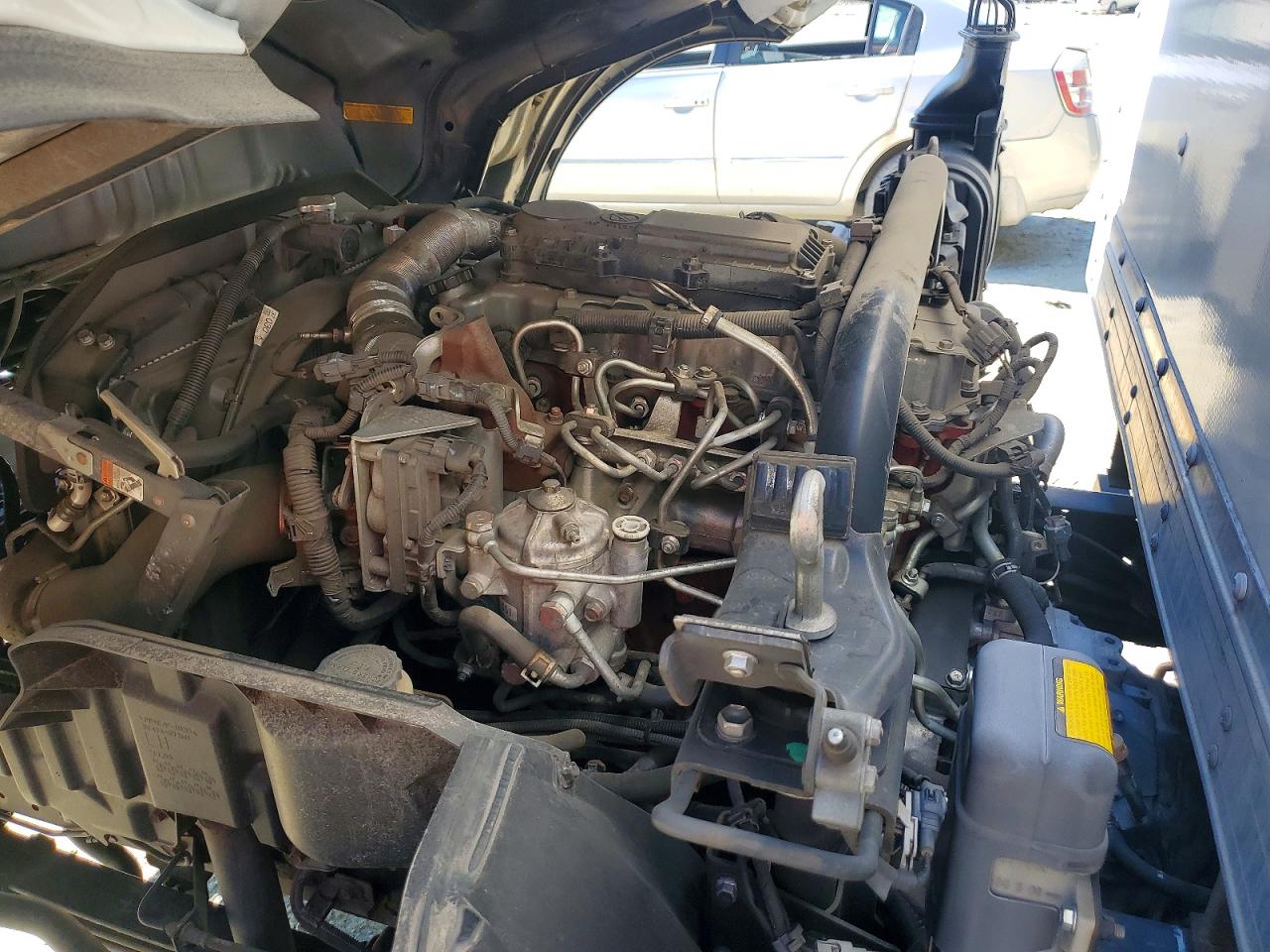 Hino 195