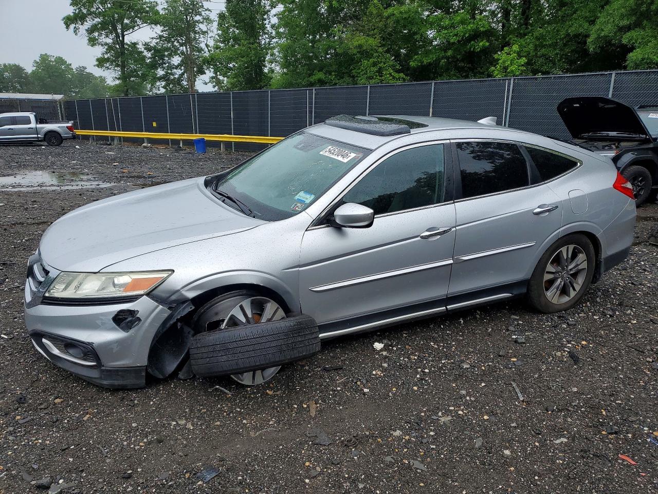 Salvage Honda Crosstour Image