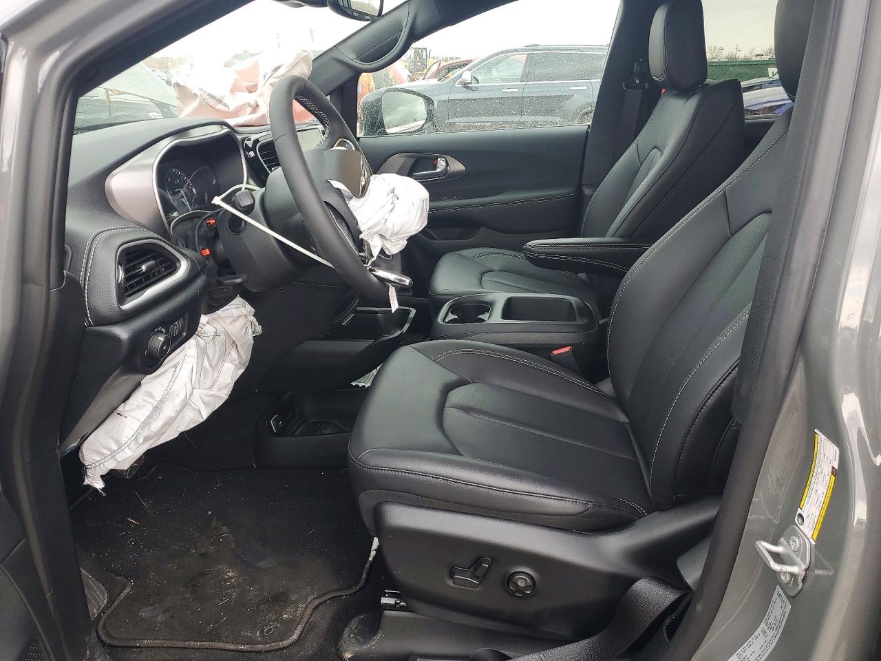 Chrysler Pacifica Select