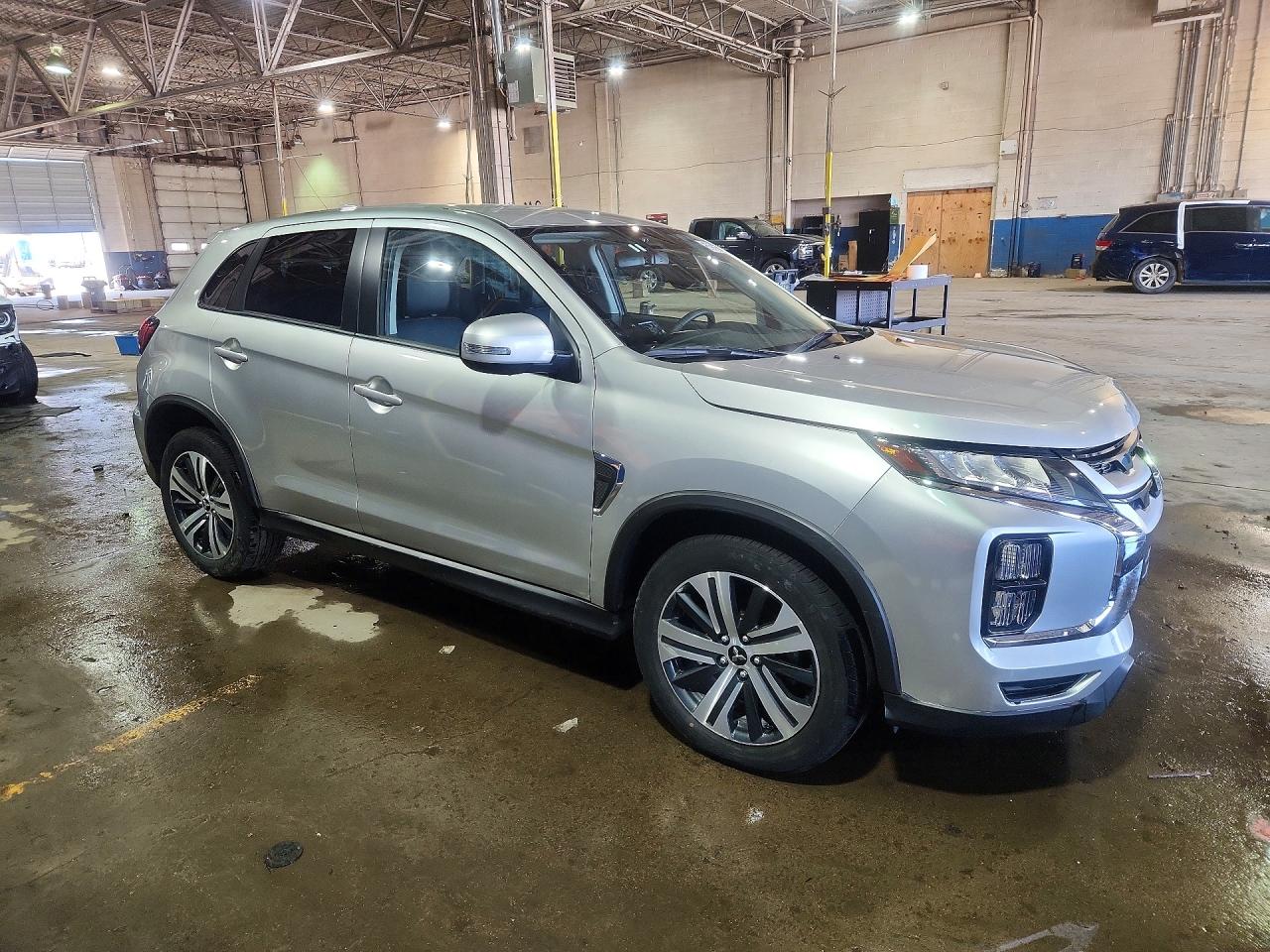 Mitsubishi Outlander S