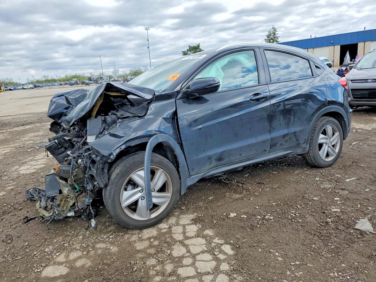 Salvage Honda HR-V Image