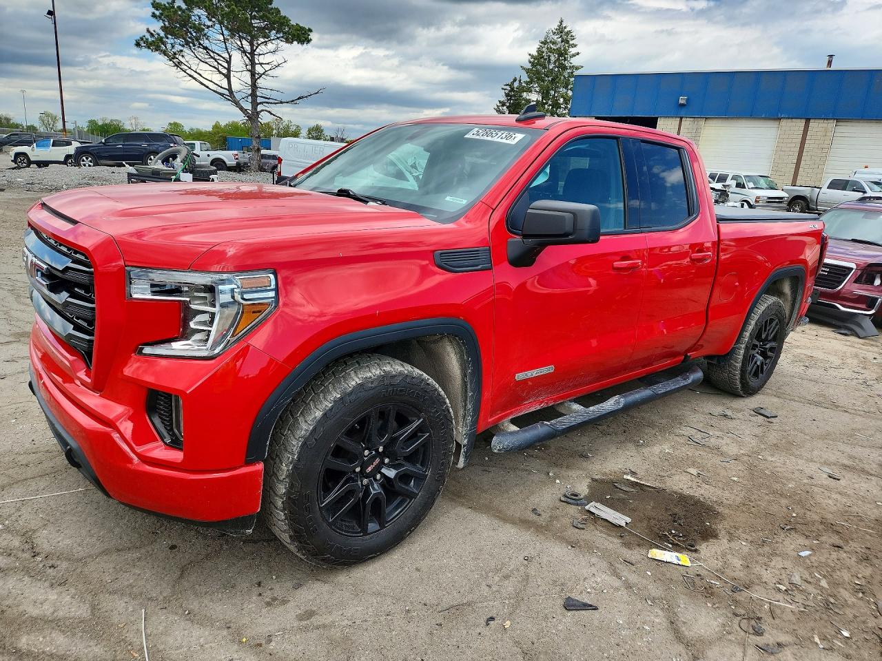 Salvage GMC Sierra Image