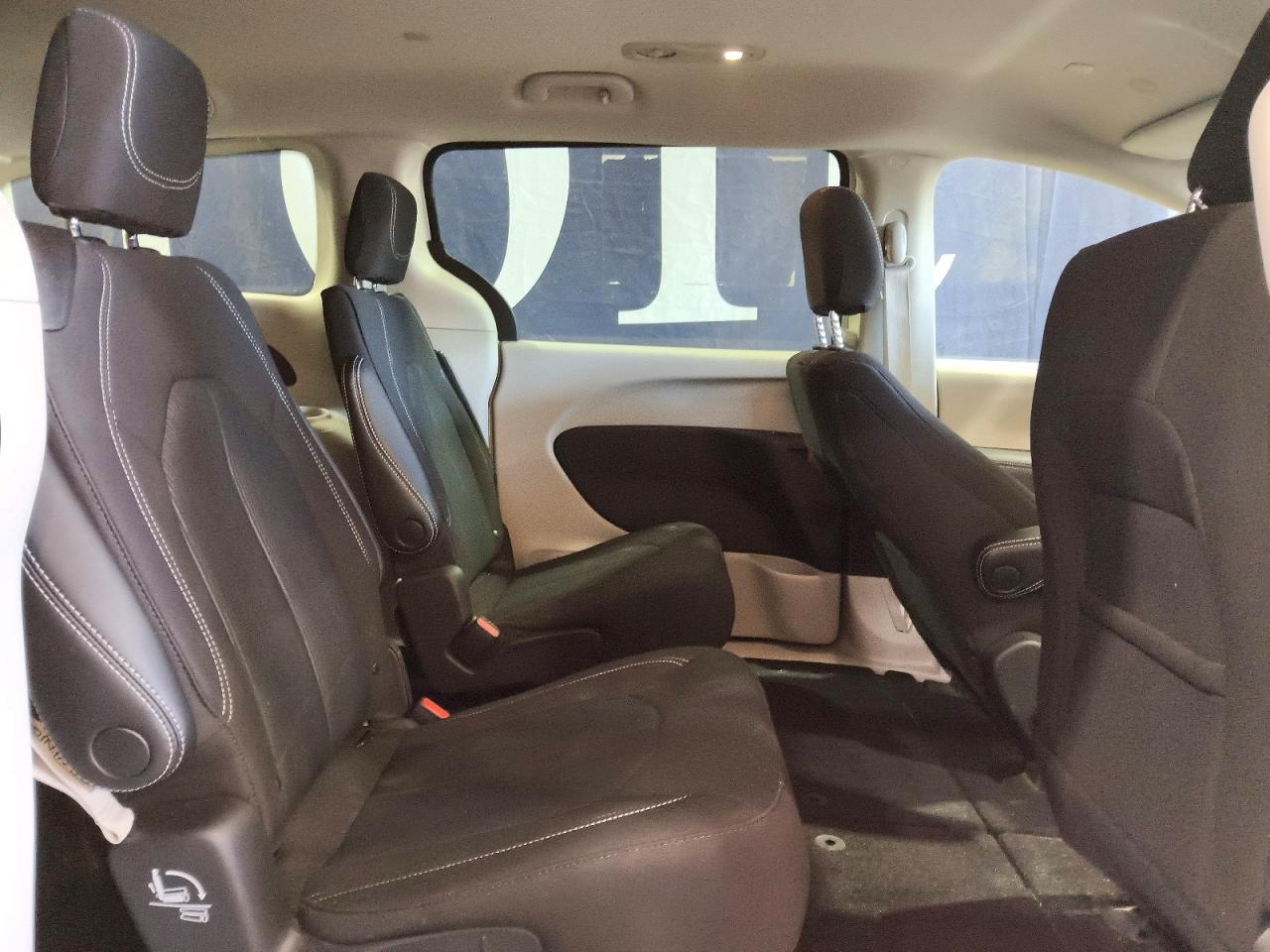 Chrysler Minivan Lx