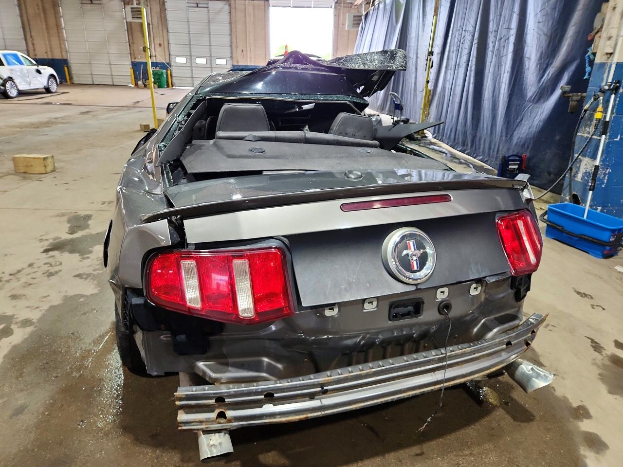 Ford Mustang Base
