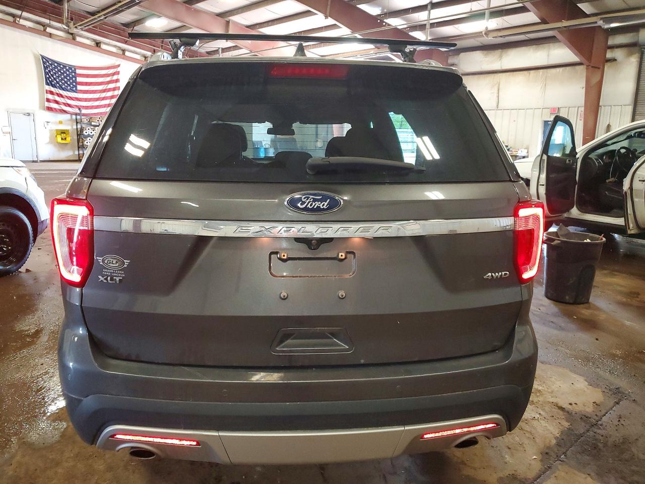 Ford Explorer Xlt
