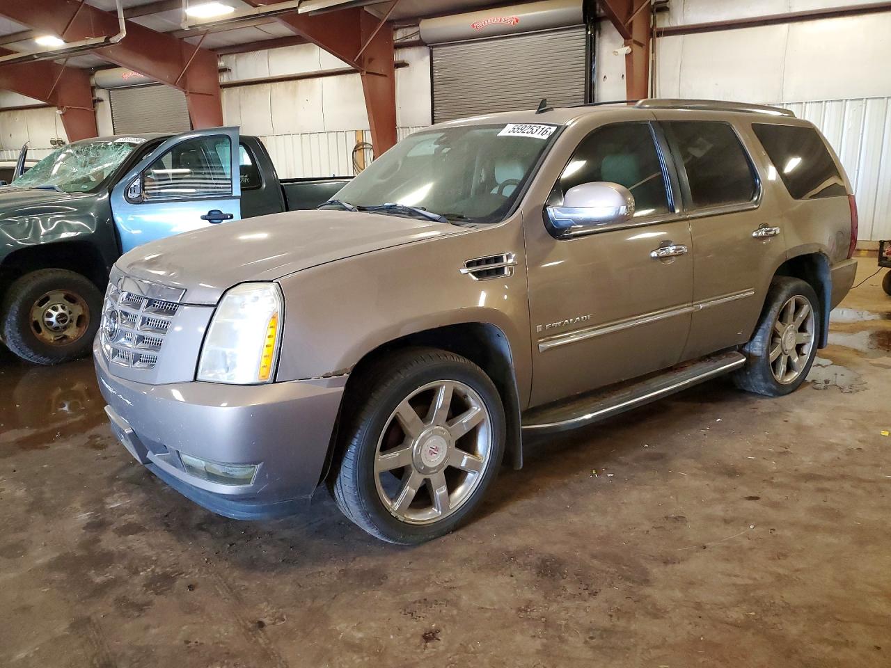 Salvage Cadillac Escalade Image
