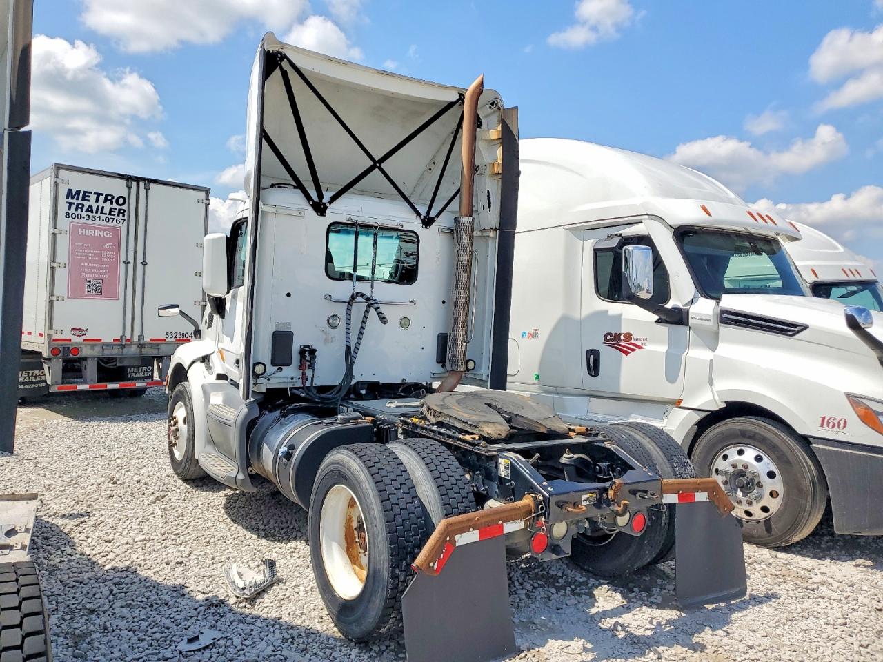 Peterbilt 579