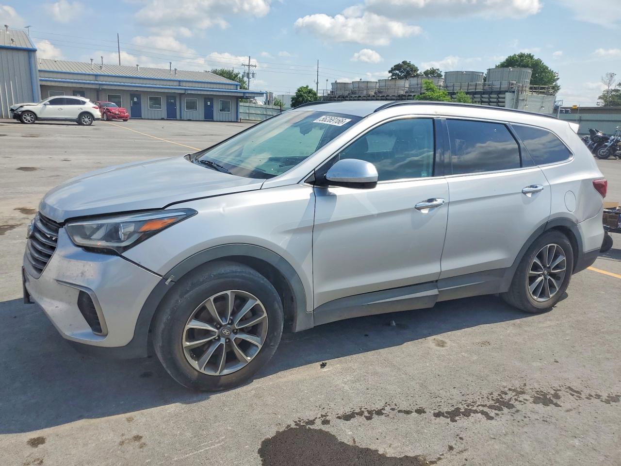 Salvage Hyundai SANTA FE Image