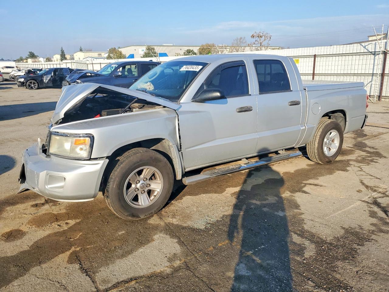 Salvage Dodge Dakota Image