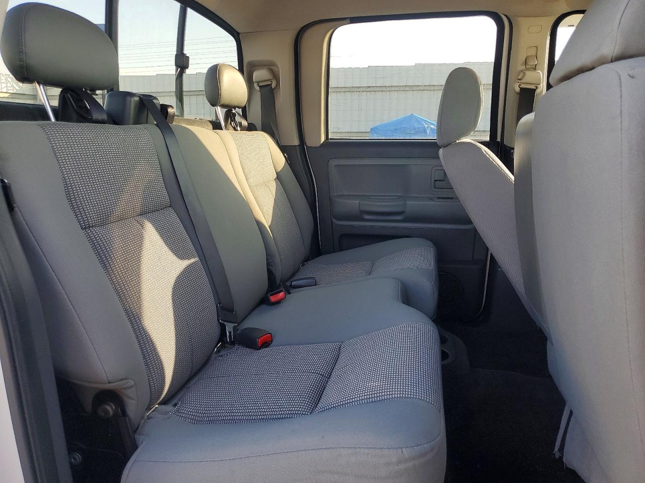 Dodge Dakota Quad Slt