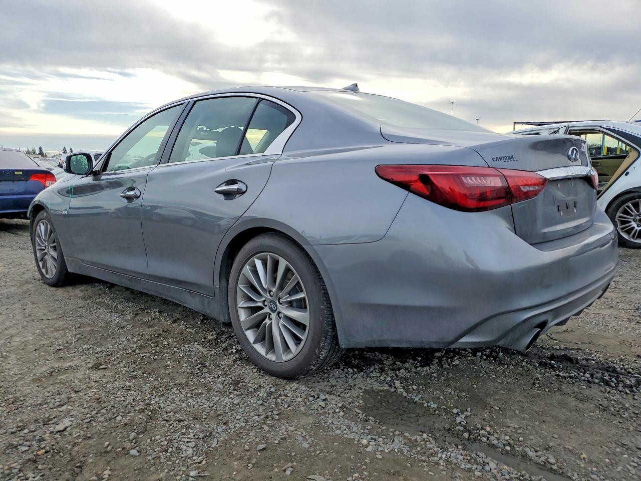 INFINITI Q50 Luxe